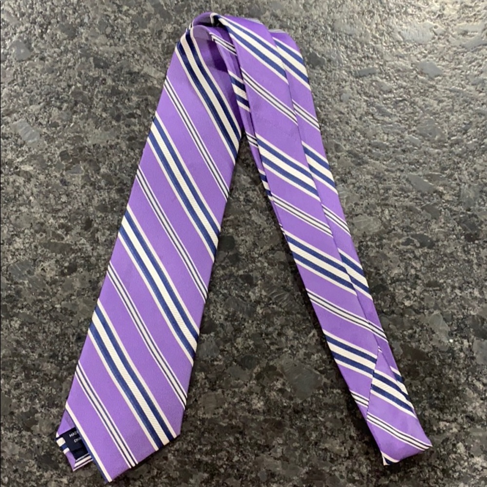 Men’s Purple/Navy Nautica Tie!